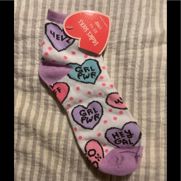 New Four Pairs of Women’s / Young Adult Valentine /Love Socks - Picture 4 of 5